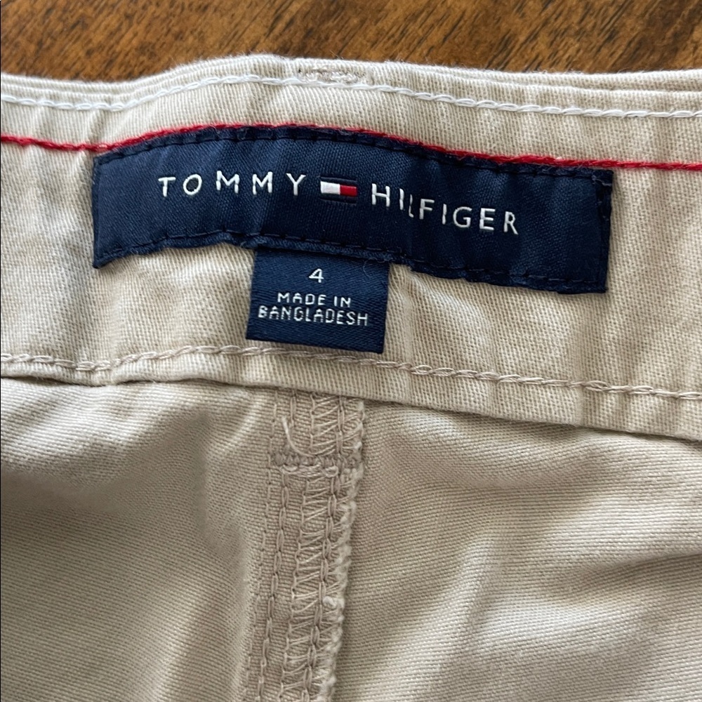 2 Tommy Hilfiger Capri pants size 4 white and khaki tan - Picture 6 of 16